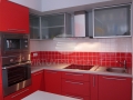 Raudona virtuve 3